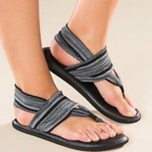 Sanuk Yoga Sling Thong Sandal Black White Stripes